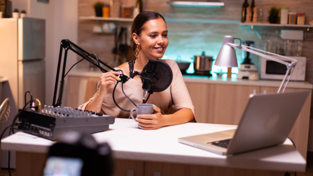 Cómo aprovechar el marketing de contenidos en formato podcast